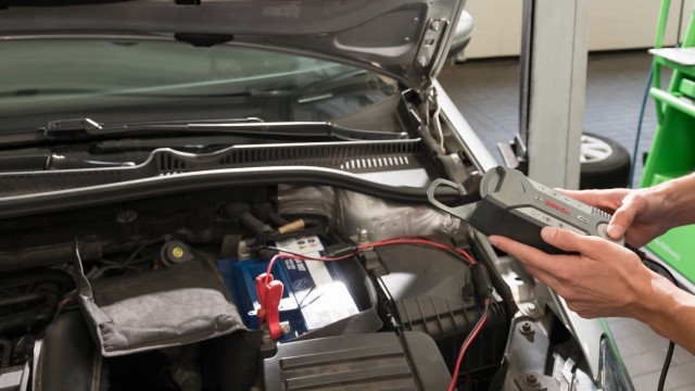 Car Battery Check performed at a Bosch Car Service.