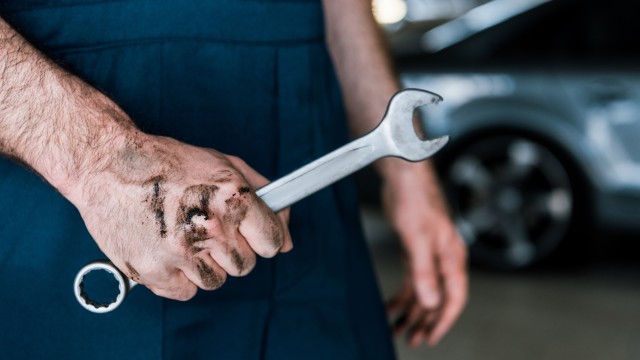 حافظ على سلامتك بإصلاح دوري لسيارتك لدى مركز بوش لخدمات السيارات